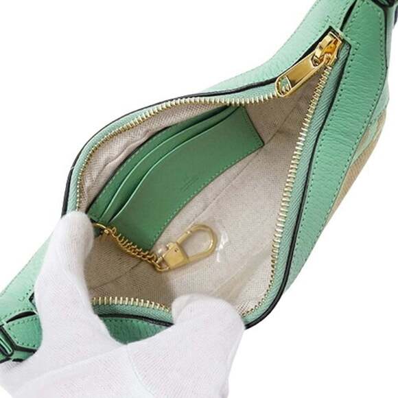 GUCCI Cream Canvas Shoulder Bag - Picture 6 of 12